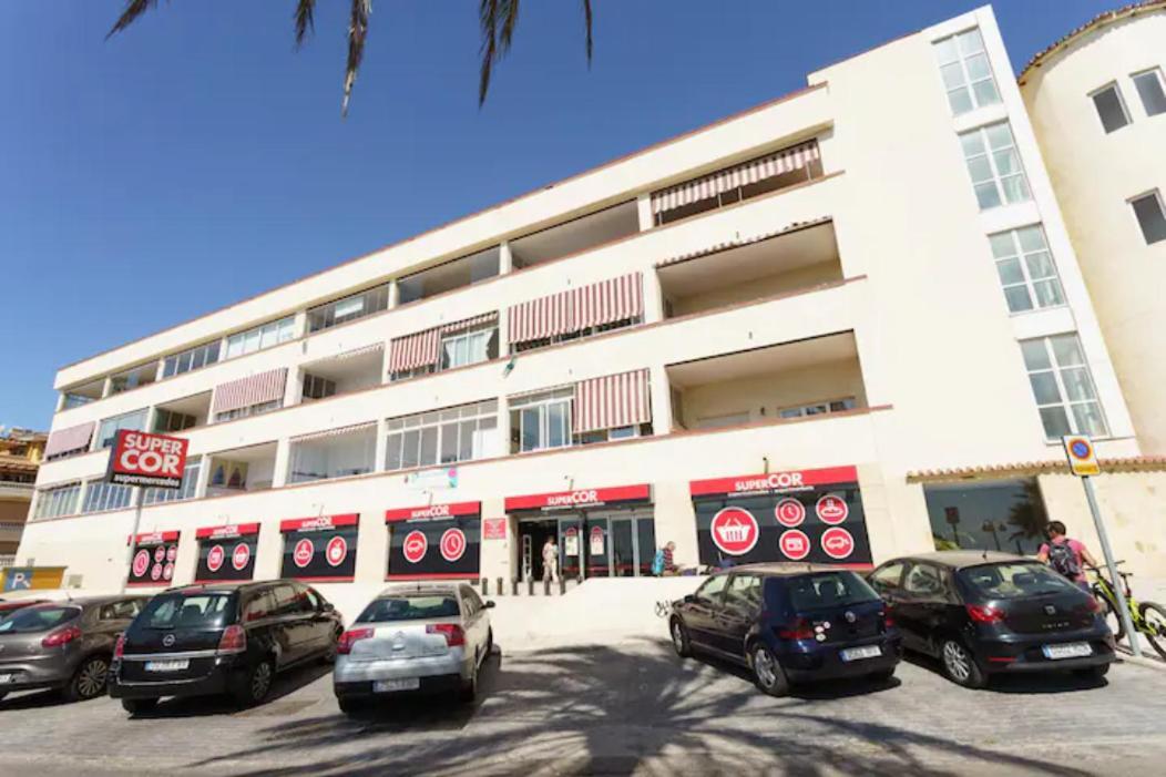 Chic Beachfront Flat With Amazing Sea Views And Private Indoor Parking Benalmadena Bagian luar foto